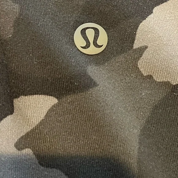 Lululemon camo joggers - Picture 3 of 6